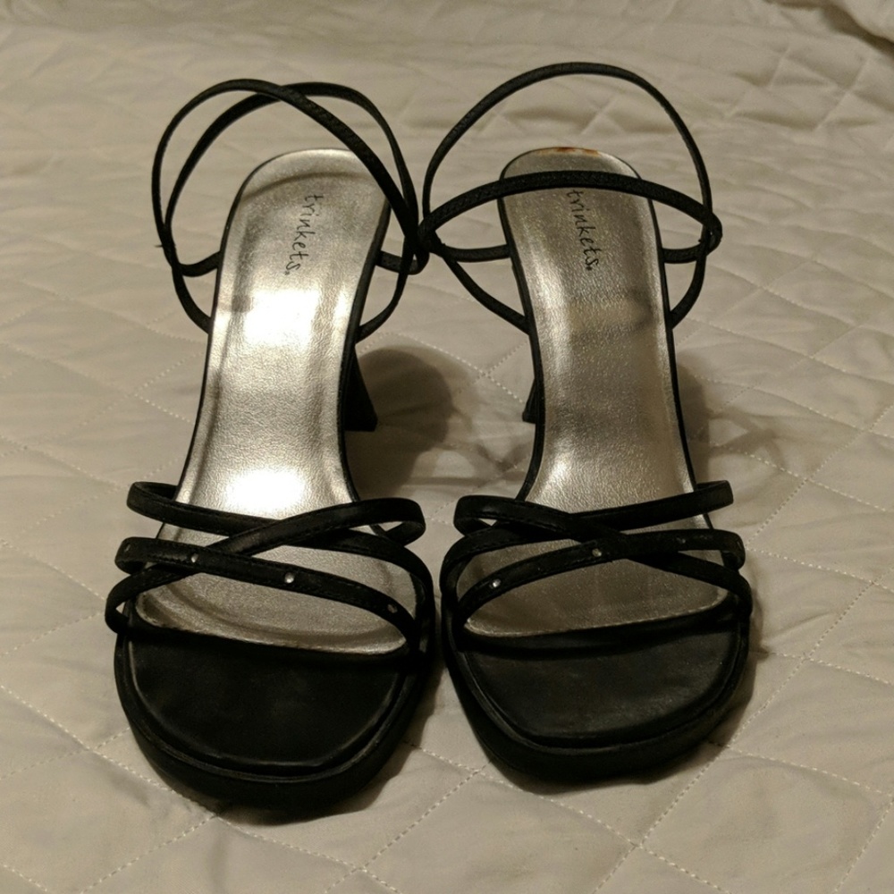 High Heel Dress Shoes- 9.5M - Picture 3 of 4